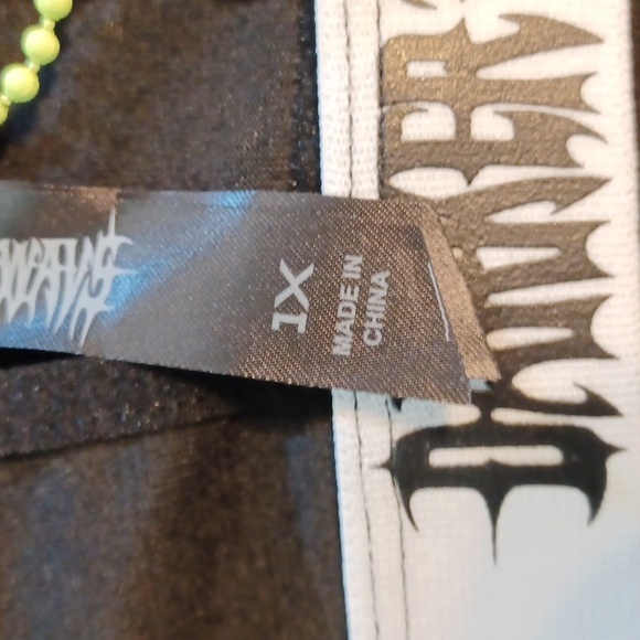 DOLLSKILL DARKER WAVS 1X WARPED LINGERIE SET BRALETTE AND SHORTS LOGO ON BANDS - Picture 11 of 11